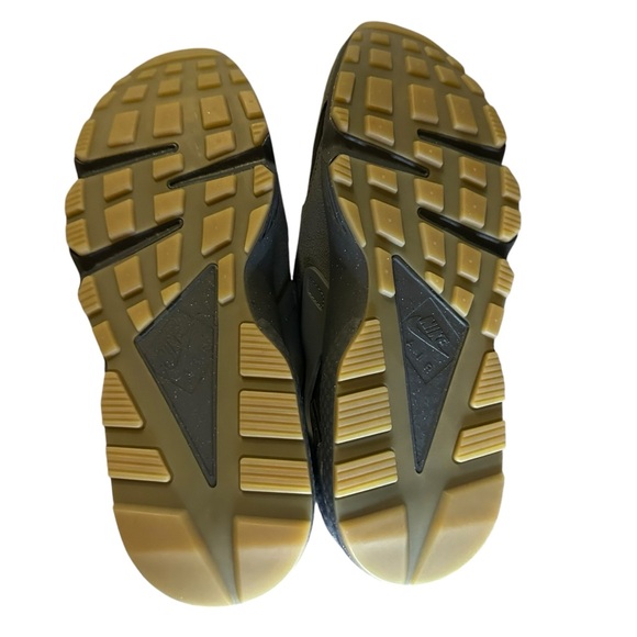 Nike men’s Air Huarache "Go The Extra Smile" sneakers gray size 10 shoes lace up - Picture 9 of 10